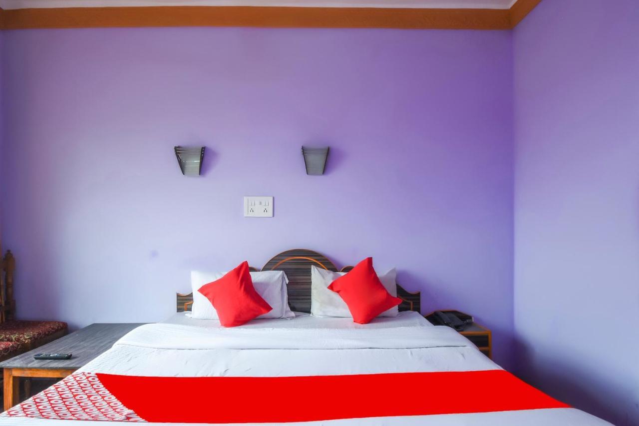 Oyo Hotel New Divine Kashmir Durgjan Buitenkant foto