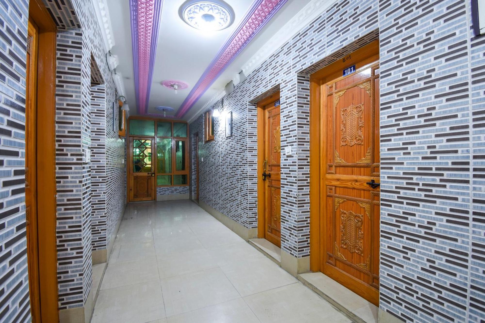 Oyo Hotel New Divine Kashmir Durgjan Buitenkant foto